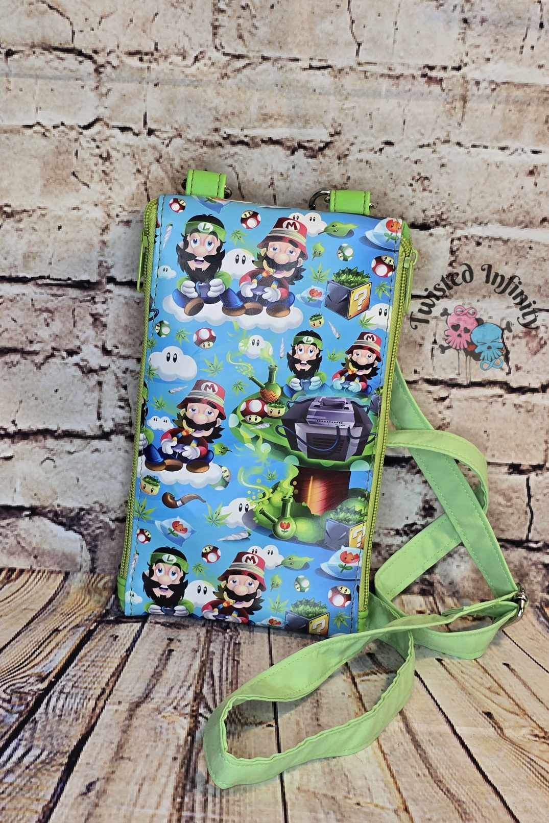 Super High Bros Zip N Go Crossbody
